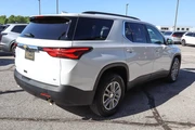 $32087 : 2023 Traverse FWD 4dr LT Leat thumbnail