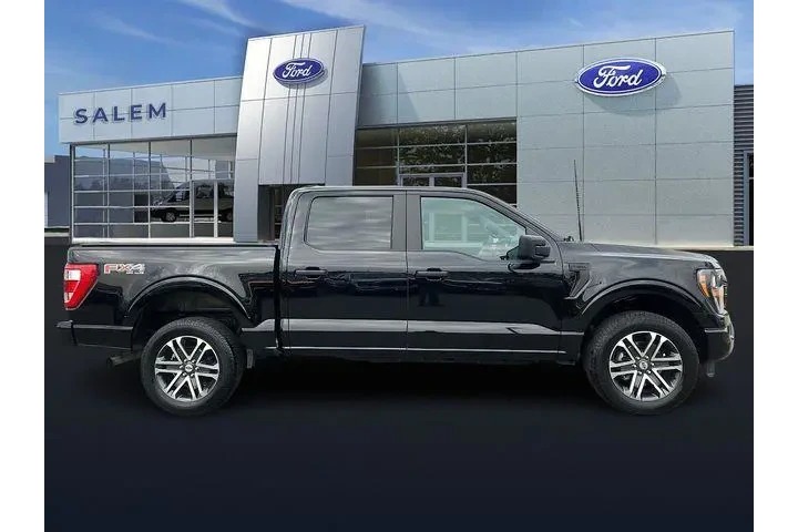 $39667 : Ford F-150 2023 4x4 XL 4dr S image 2