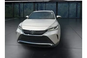 $27388 : Toyota Venza 2021 AWD XLE 4d thumbnail