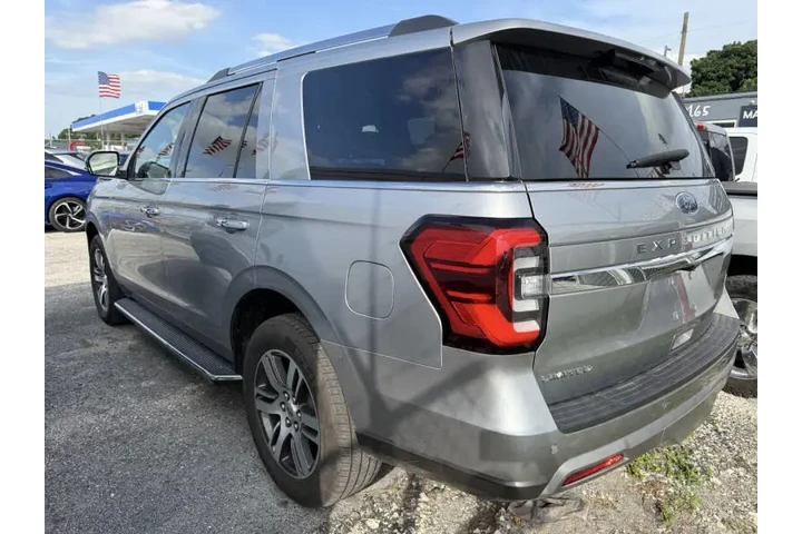 $43450 : 2023 Expedition Limited image 3