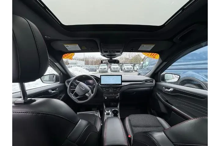 $31700 : Ford Escape 2025 AWD ST-Line image 10