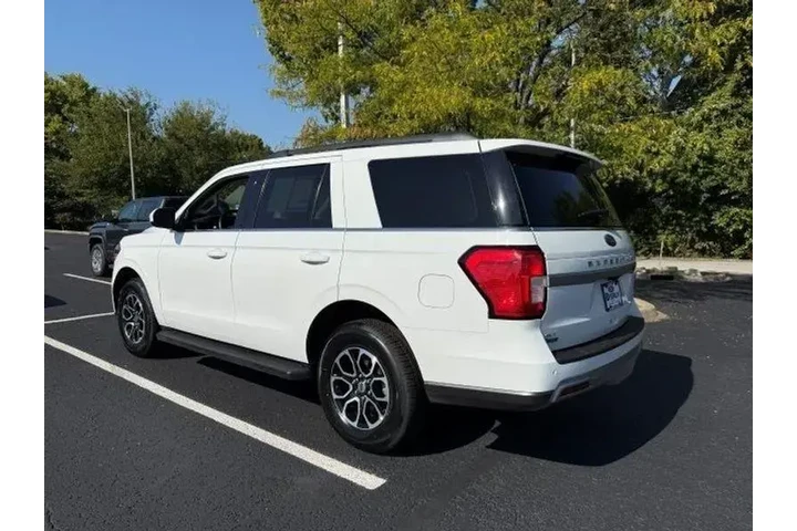 $39923 : Ford Expedition 2024 4x4 XLT image 4