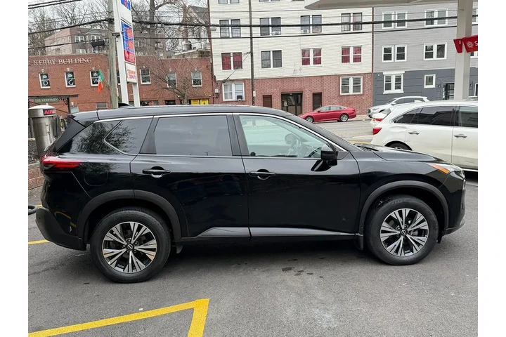 $15995 : 2022 Rogue SV image 5