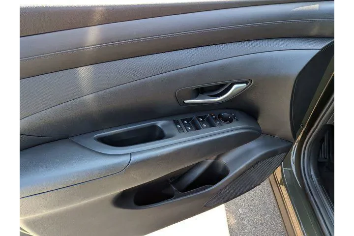 $27477 : Hyundai SANTA CRUZ 2025 SEL image 8