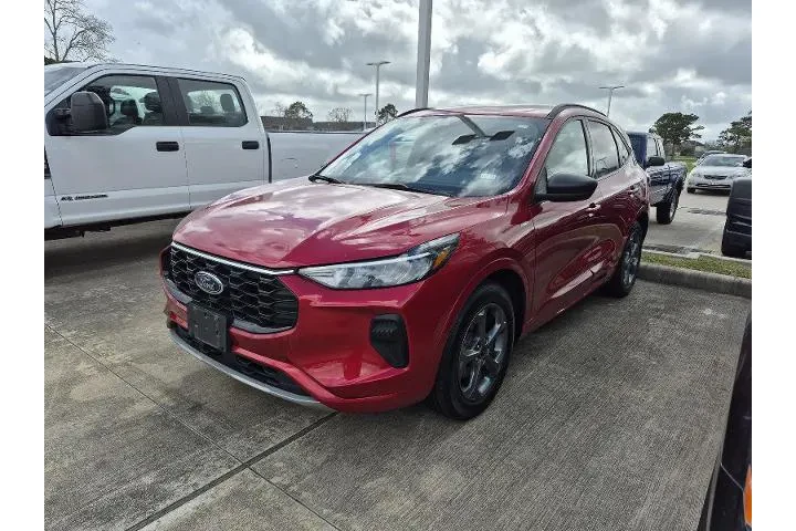 $21981 : Ford Escape 2024 ST-Line 4dr image 1