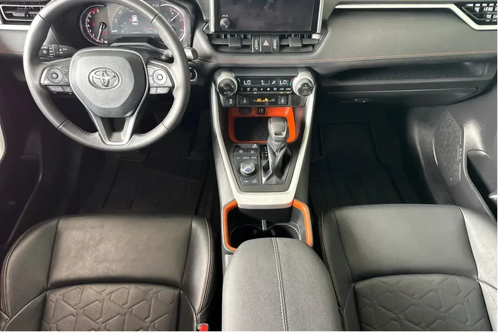 $27900 : Toyota RAV4 2023 AWD Adventu image 6