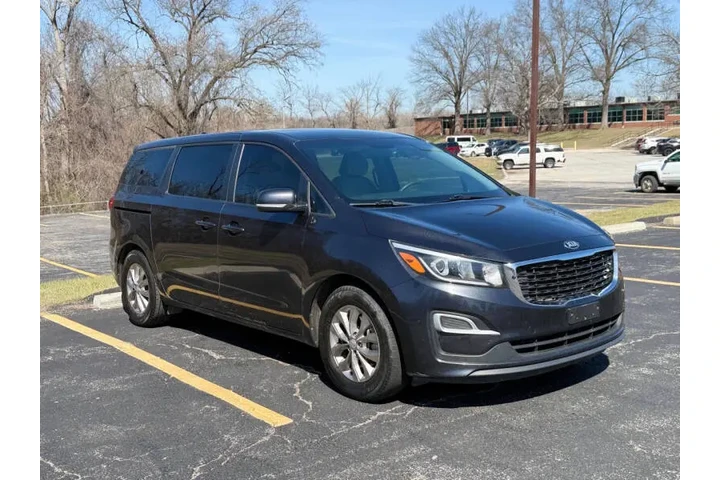 $6999 : 2019 Sedona LX image 5