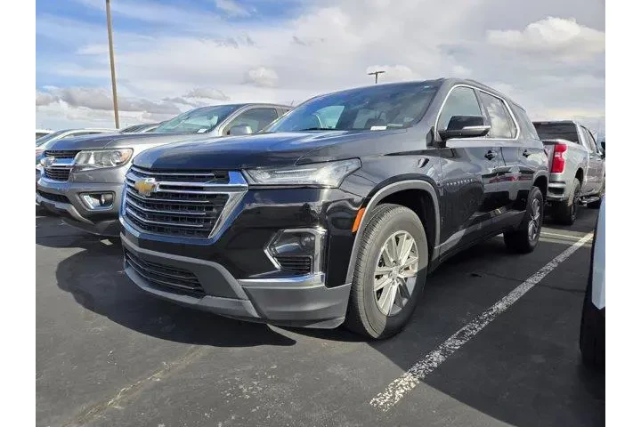 $29991 : Chevrolet Traverse 2023 LT C image 2