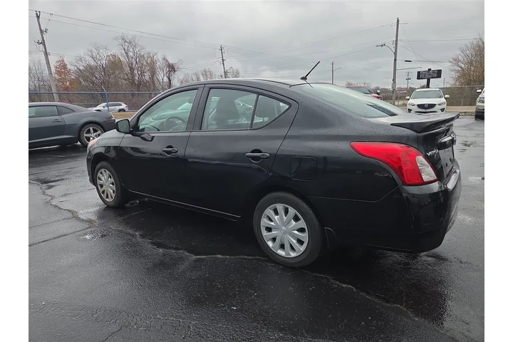 $6950 : 2018 Versa 1.6 S 5M image 3