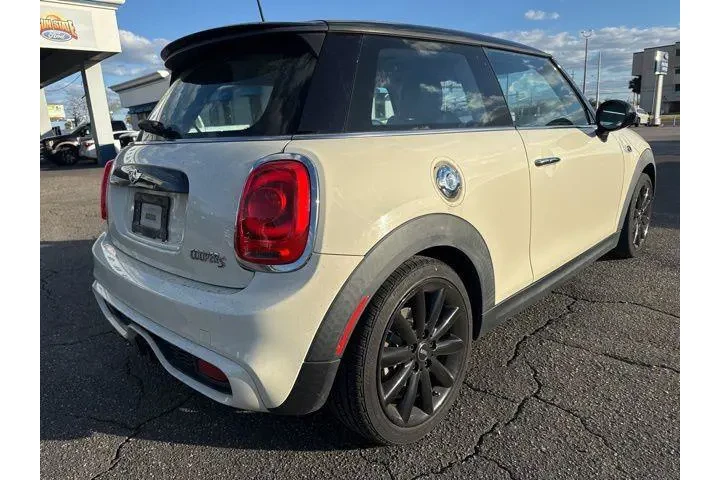 $8991 : MINI Hardtop 2 Door 2016 Coo image 5