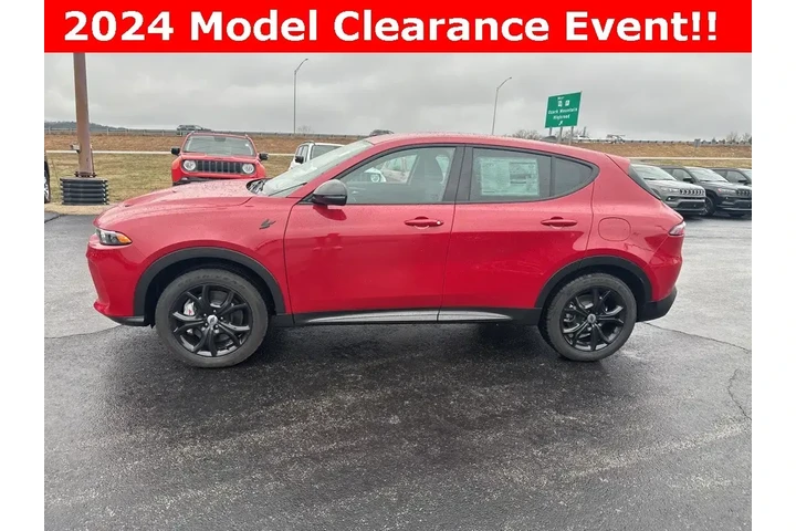 $25988 : Dodge Hornet 2024 AWD R/T 4d image 3