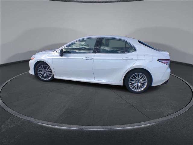 $23900 : PRE-OWNED 2019 TOYOTA CAMRY L image 6