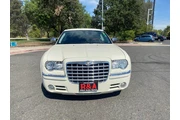 $9495 : 2010 300 C HEMI thumbnail
