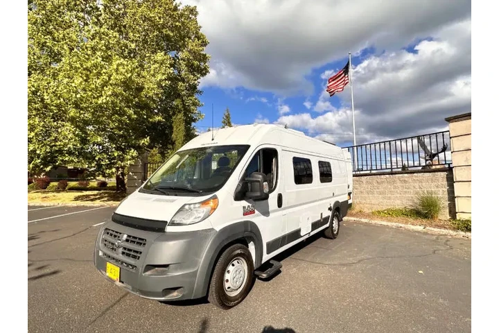 $54900 : 2016 Sportsmobile class B image 3