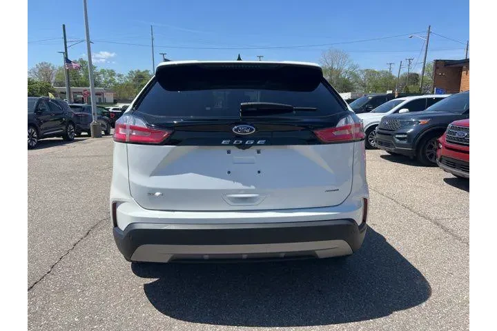 $27145 : Ford Edge 2023 AWD ST-Line 4 image 5