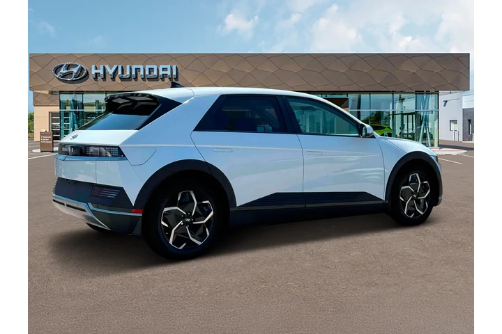 $25888 : Hyundai IONIQ 5 2024 SE 4dr image 8