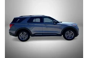 $33995 : Ford Explorer 2023 AWD XLT 4 thumbnail
