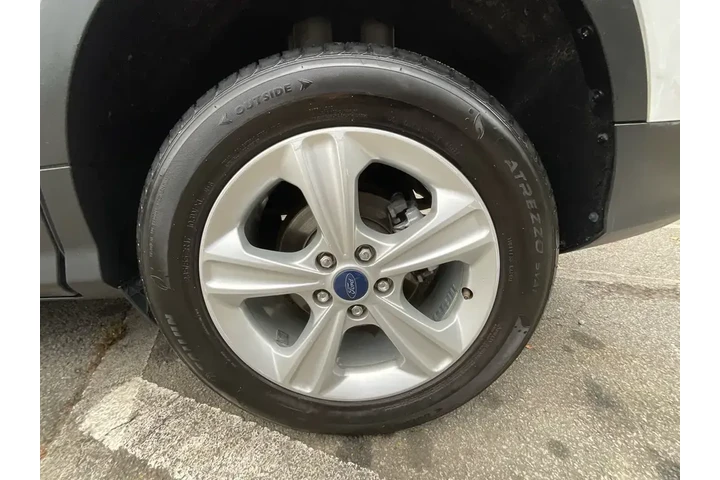 $7085 : Ford Escape 2016 SE 4dr SUV image 10