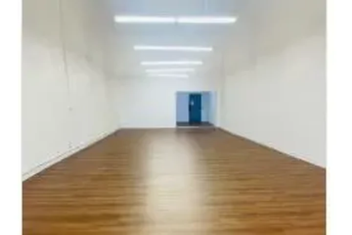 ¿BUSCA LOCAL EN LOS ÁNGELES? image 4