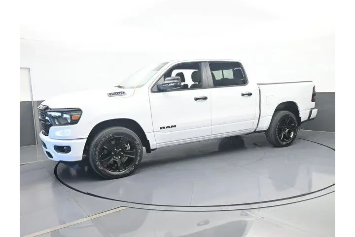 $33000 : Ram 1500 2024 4x2 Big Horn 4 image 2