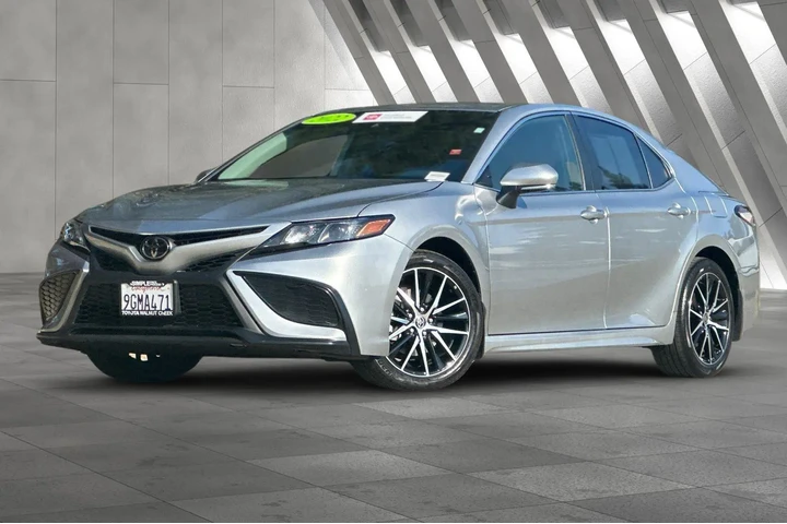 $25500 : Toyota Camry 2023 SE 4dr Sed image 2