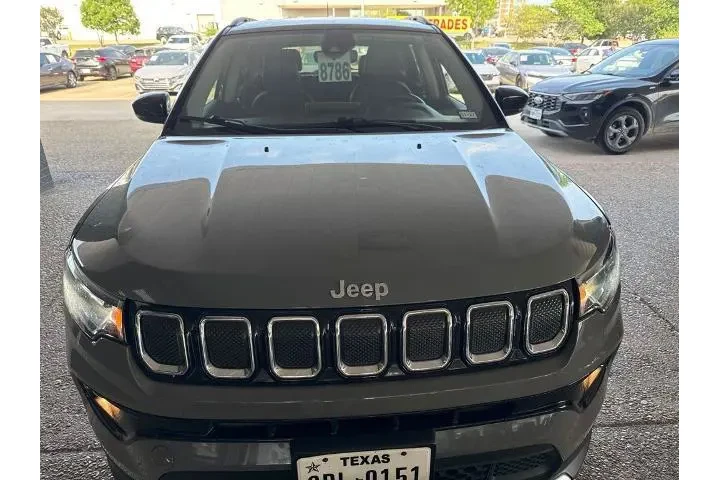 $22207 : Jeep Compass 2022 4x4 High A image 1