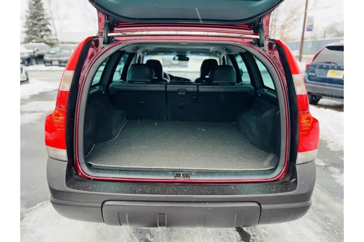 $8500 : 2004 XC70 image 10