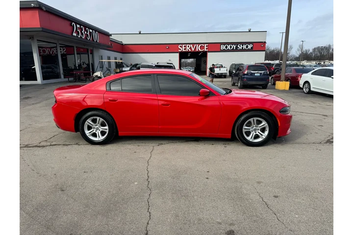 $12980 : 2019 Charger SXT RWD image 1