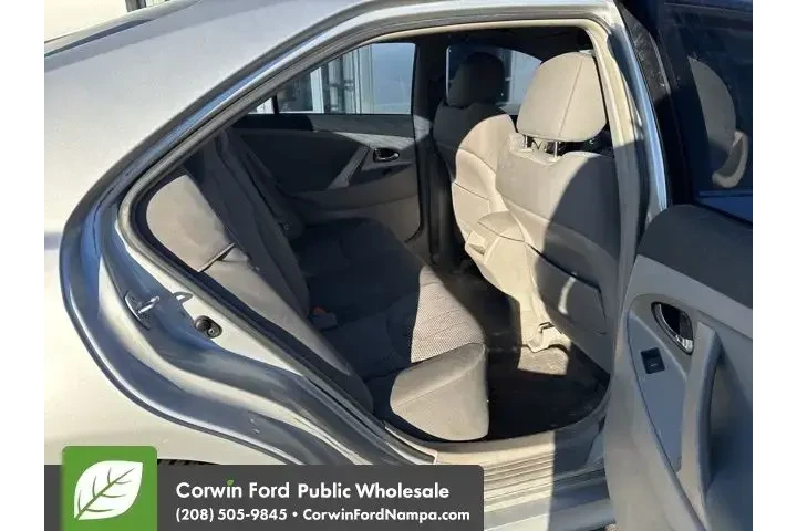 $8500 : Toyota Camry 2011 SE 4dr Sed image 8