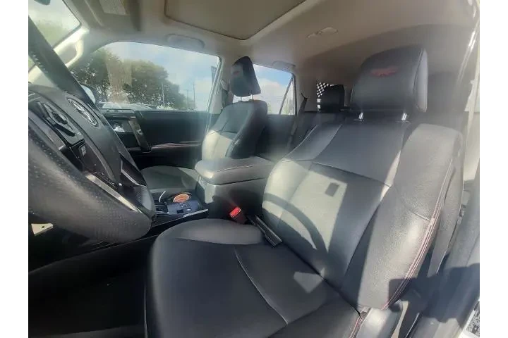 $34998 : Toyota 4Runner 2019 4x4 SR5 image 7