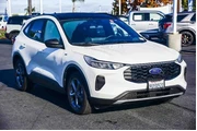 $39195 : Ford Escape Hybrid 2025 ST-L thumbnail