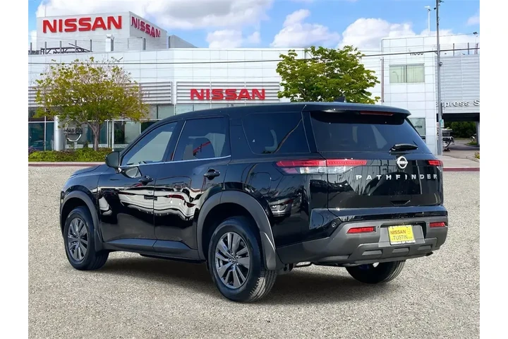$38475 : Nissan Pathfinder 2025 S 4dr image 2