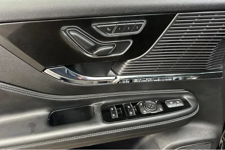 $34995 : Lincoln Corsair 2022 Reserve image 10