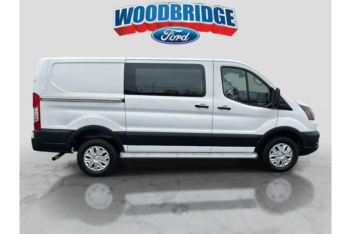 $32998 : Ford Transit 2023 250 3dr LW image 3