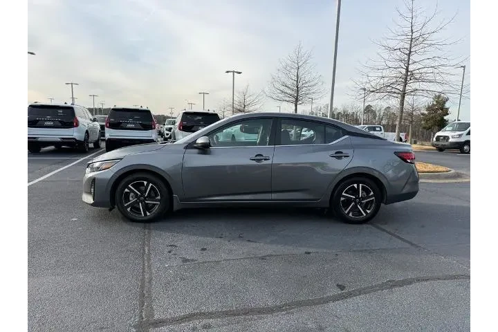 $18045 : Nissan Sentra 2024 SV 4dr Se image 4