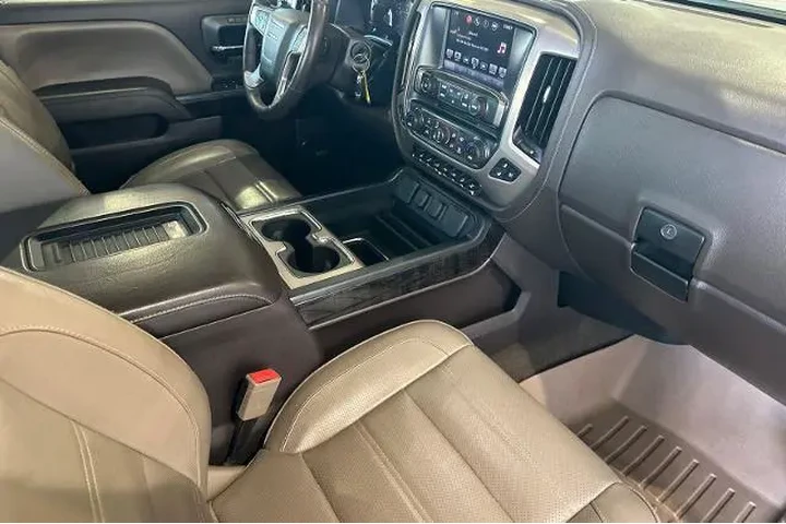 $28819 : GMC Sierra 1500 2016 4x4 Den image 7