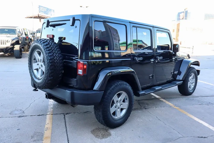 $19979 : 2012 Wrangler Unlimited 4WD 4 image 5