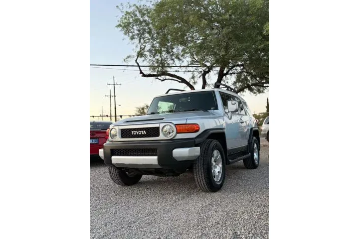$17900 : 2008 TOYOTA FJ CRUISER2008 TO image 2