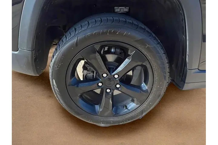 $28499 : Jeep Grand Cherokee 2023 4x4 image 9