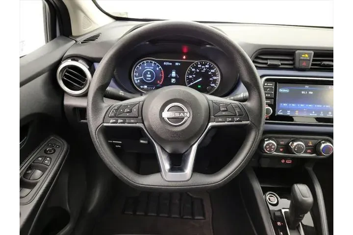 $18998 : Nissan Versa 2024 SV 4dr Sed image 10