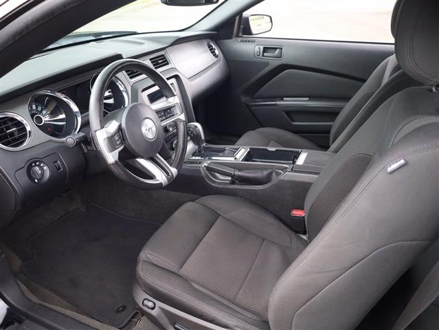 $8500 : 2014 Ford Mustang V6 Coupe image 3