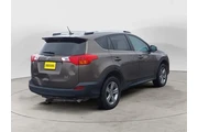 $9561 : Toyota RAV4 2015 AWD XLE 4dr thumbnail
