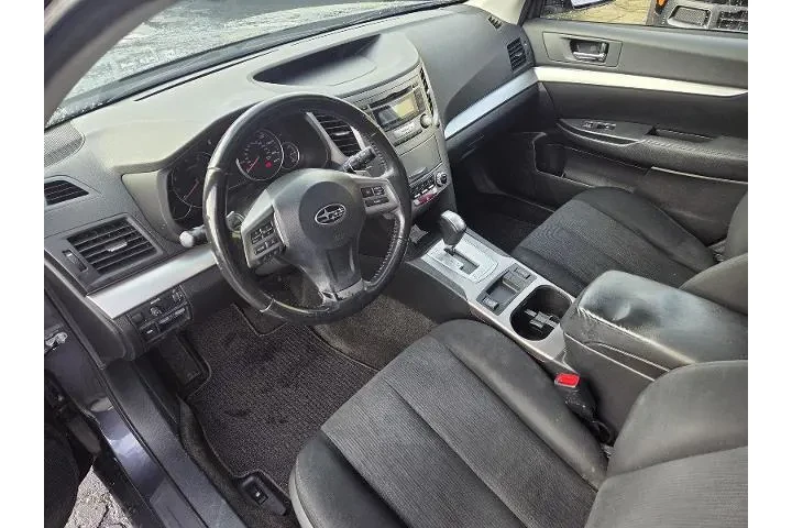 $10950 : Subaru Outback 2013 AWD 2.5i image 4