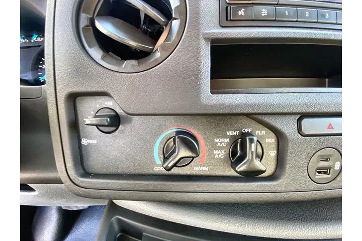 $38125 : Ford E-Series 2024 E-350 SD image 9