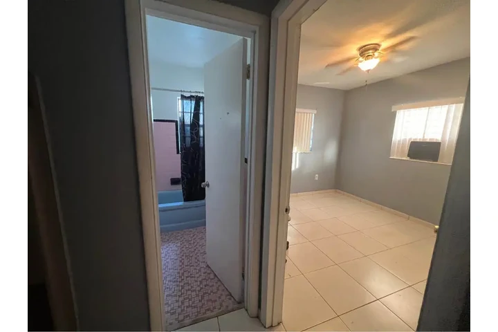 $800 : HABITACION PARA UNA PERSONA image 4