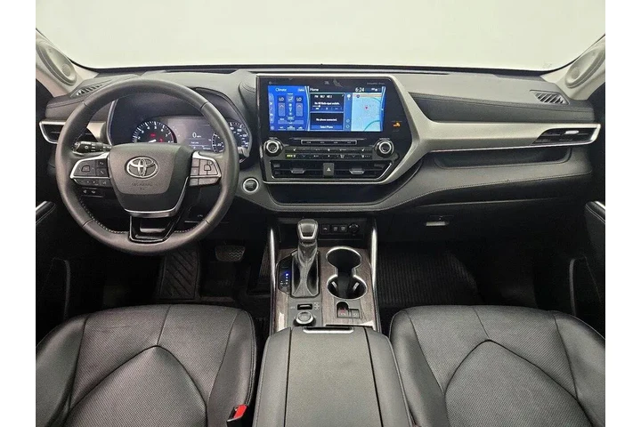 $33998 : Toyota Highlander 2021 AWD P image 9