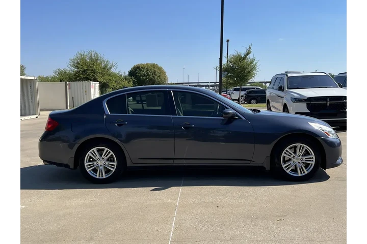 $7299 : INFINITI G25 Sedan 2011 Jour image 10