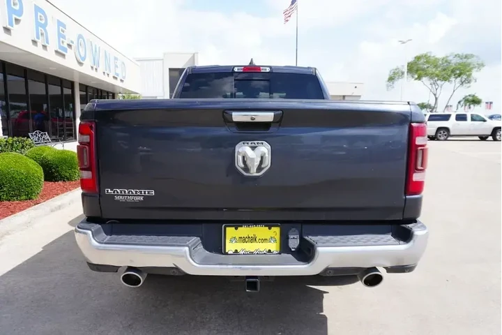 $30988 : Ram 1500 2019 4x2 Laramie 4d image 5