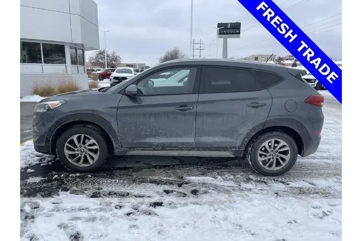 $12980 : Hyundai TUCSON 2017 AWD SE 4 image 4