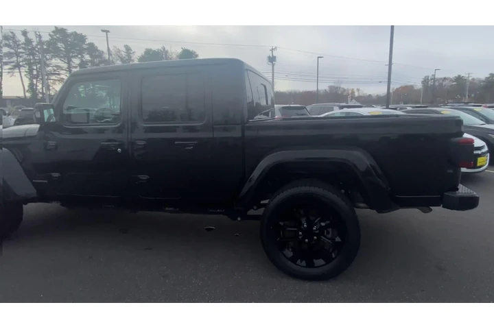 $37727 : Jeep Gladiator 2023 4x4 Over image 8